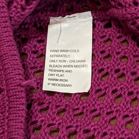 Jeanne Pierre Women's Fuchsia V-Neck Open Knit Top Size Medium - Picture 4 of 6
